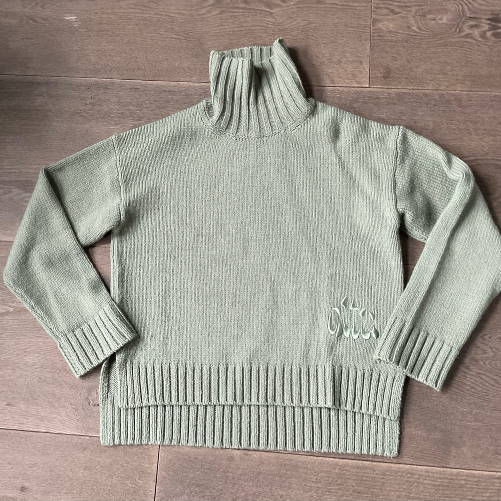 Altuzzara Sage Green Turtleneck Sweater with Ribbed Cuffs and Hem